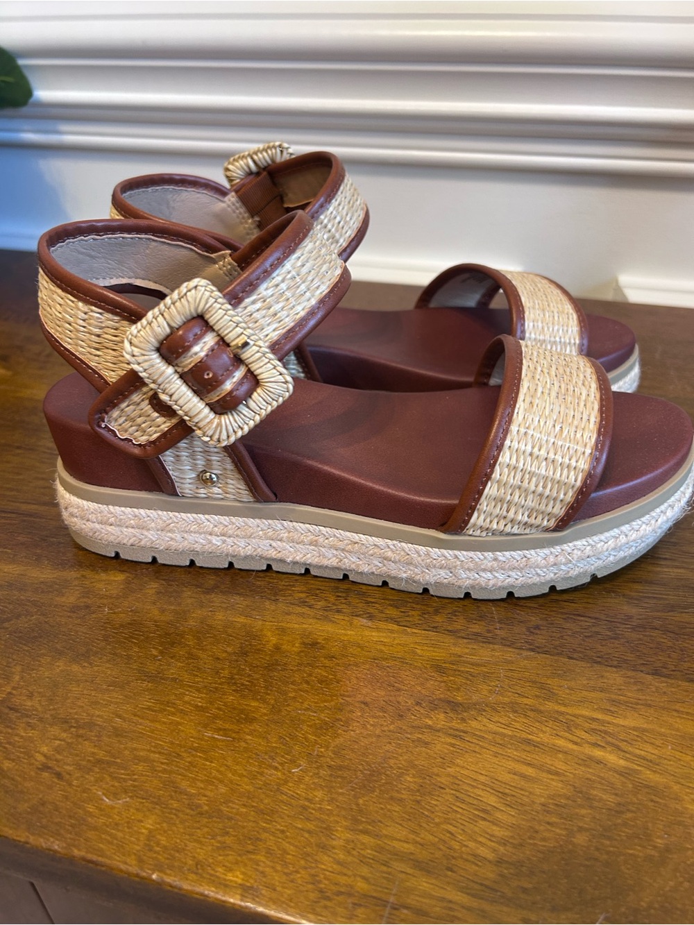 Mia Women’s Brown and Natural Woven Platform Sandal